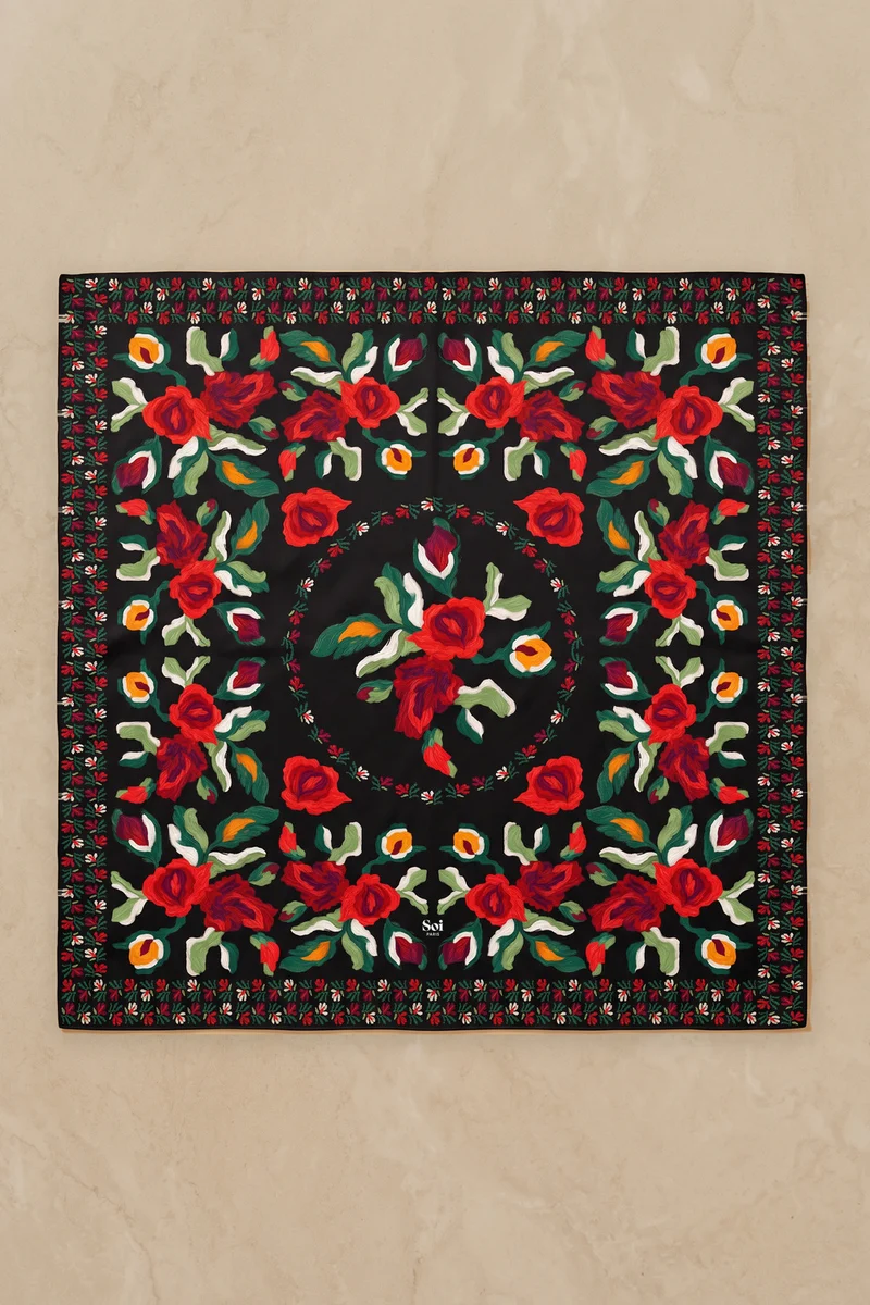 Foulard en soie Rose des Nuits