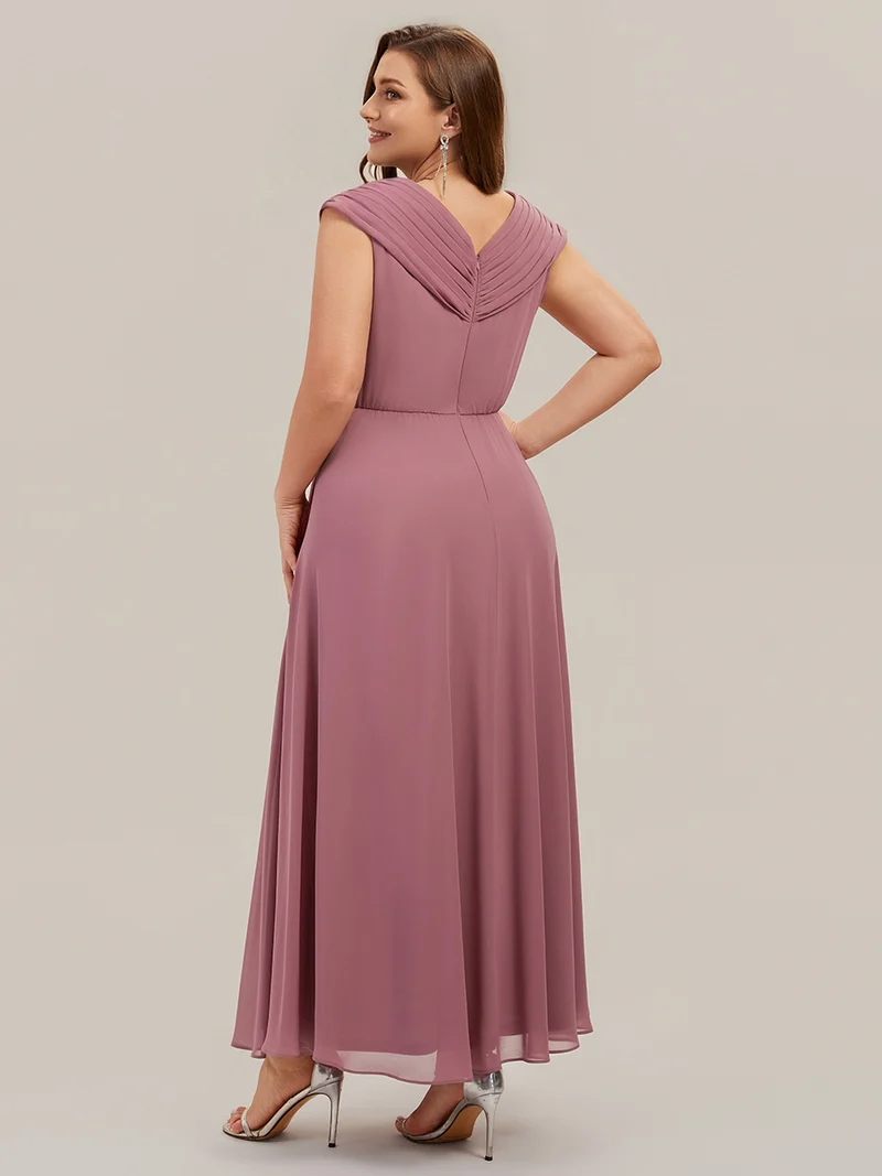 Robe longue en mousseline à appliqué floral, coupe trapèze