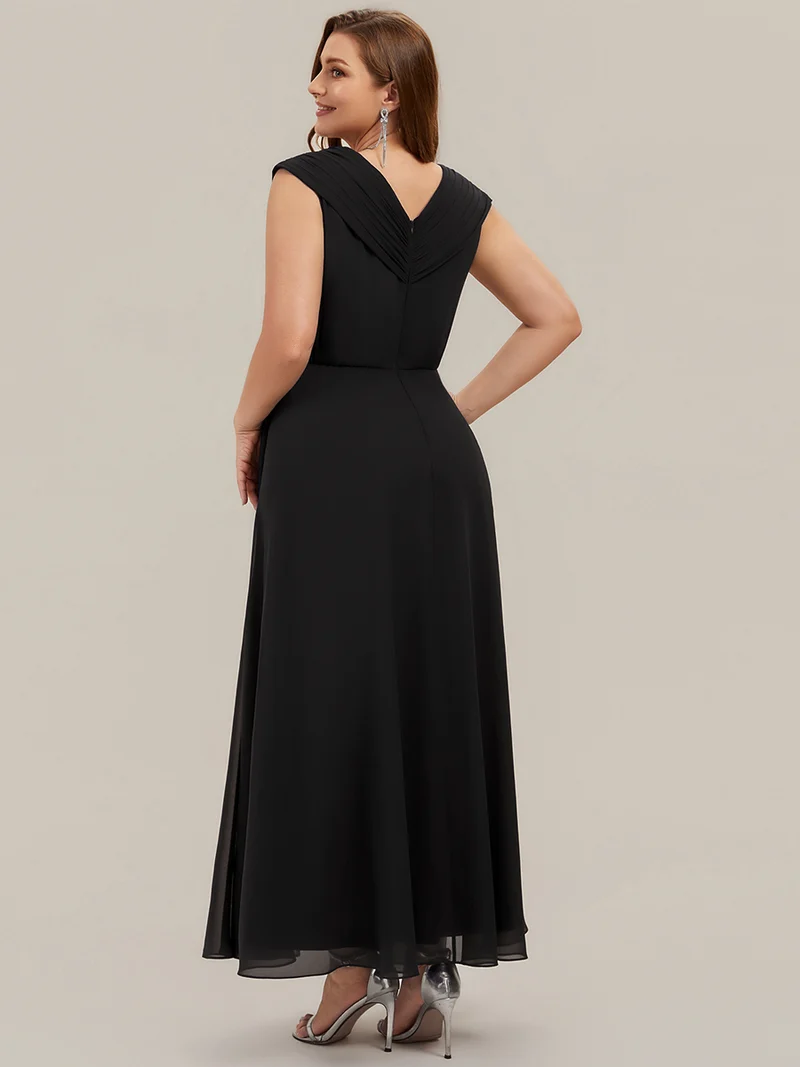 Robe longue en mousseline à appliqué floral, coupe trapèze