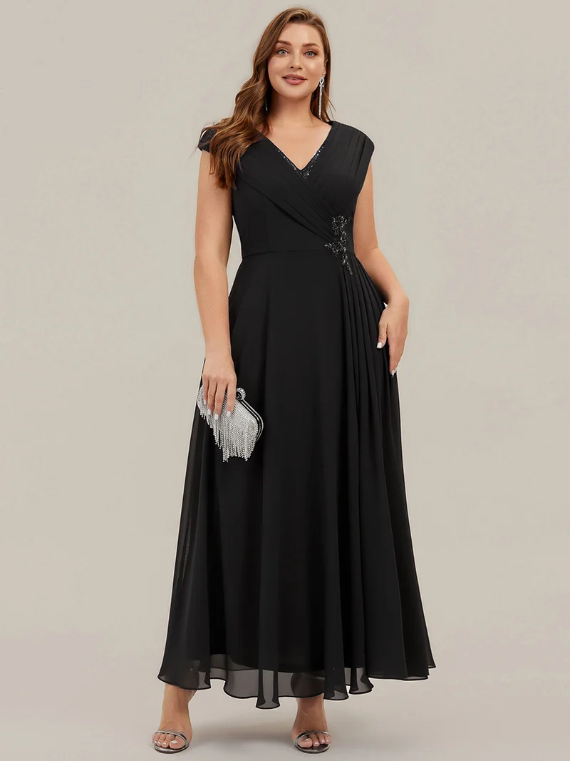 Robe longue en mousseline à appliqué floral, coupe trapèze
