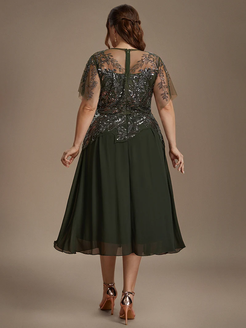 Robe midi en tulle ornée de perles et de paillettes, avec manches volantées
