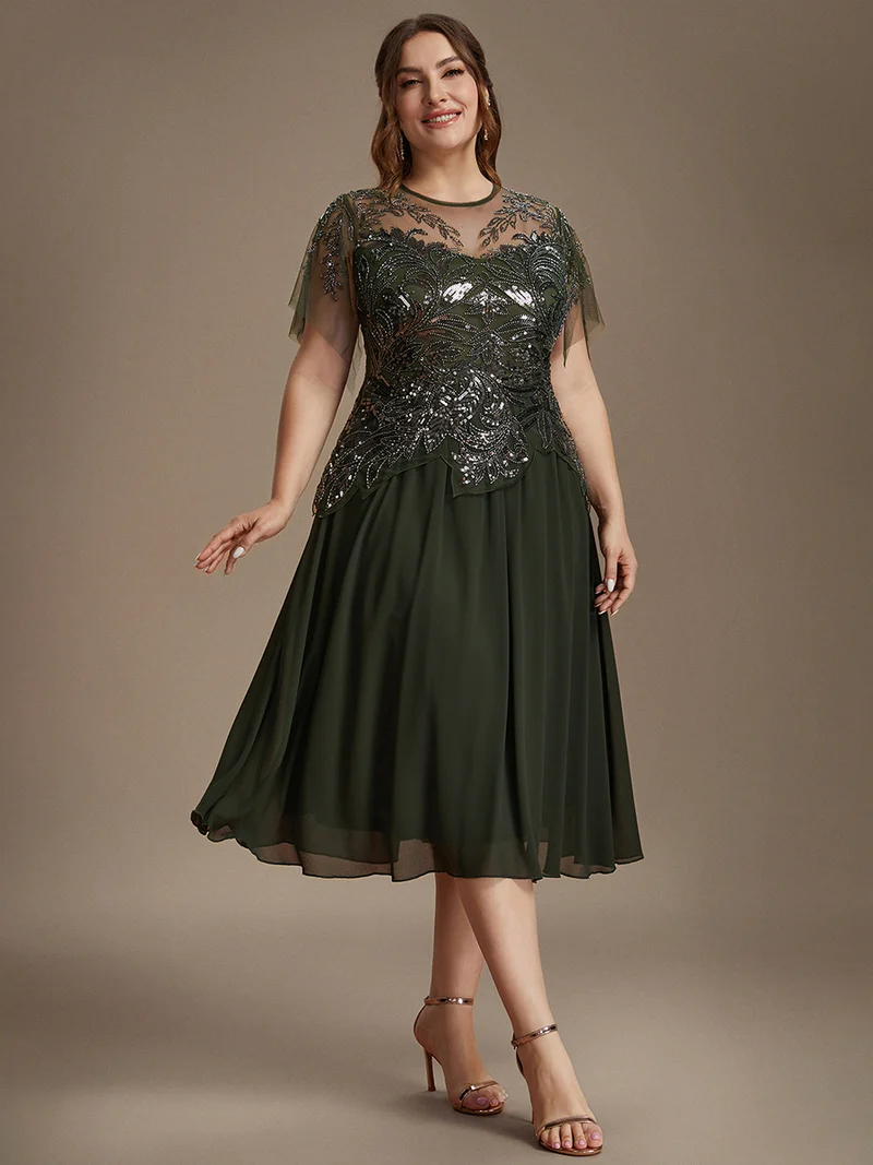 Robe midi en tulle ornée de perles et de paillettes, avec manches volantées