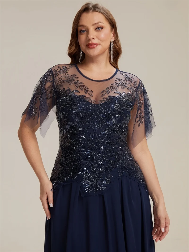 Robe midi en tulle ornée de perles et de paillettes, avec manches volantées