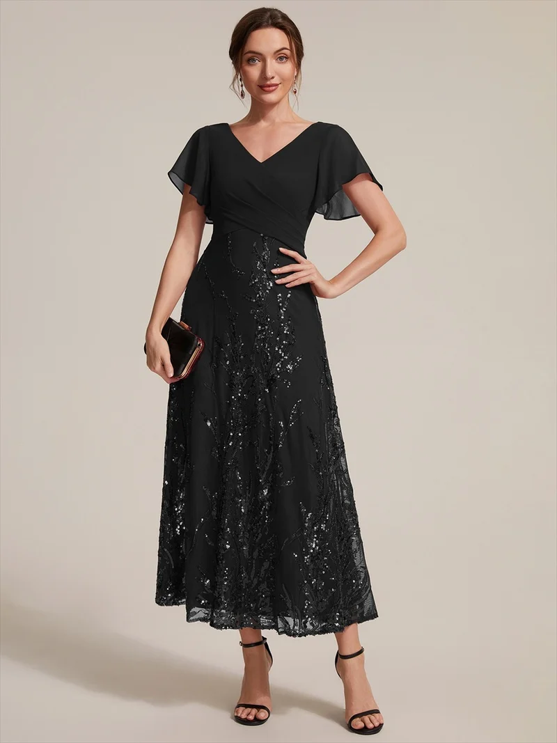 Robe midi en mousseline à paillettes avec col V et manches volantées