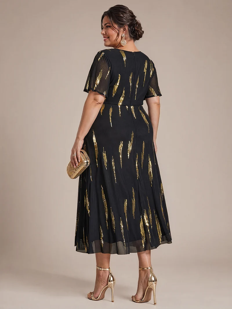Robe en tulle à sequins longueur thé, col V et manches volantées