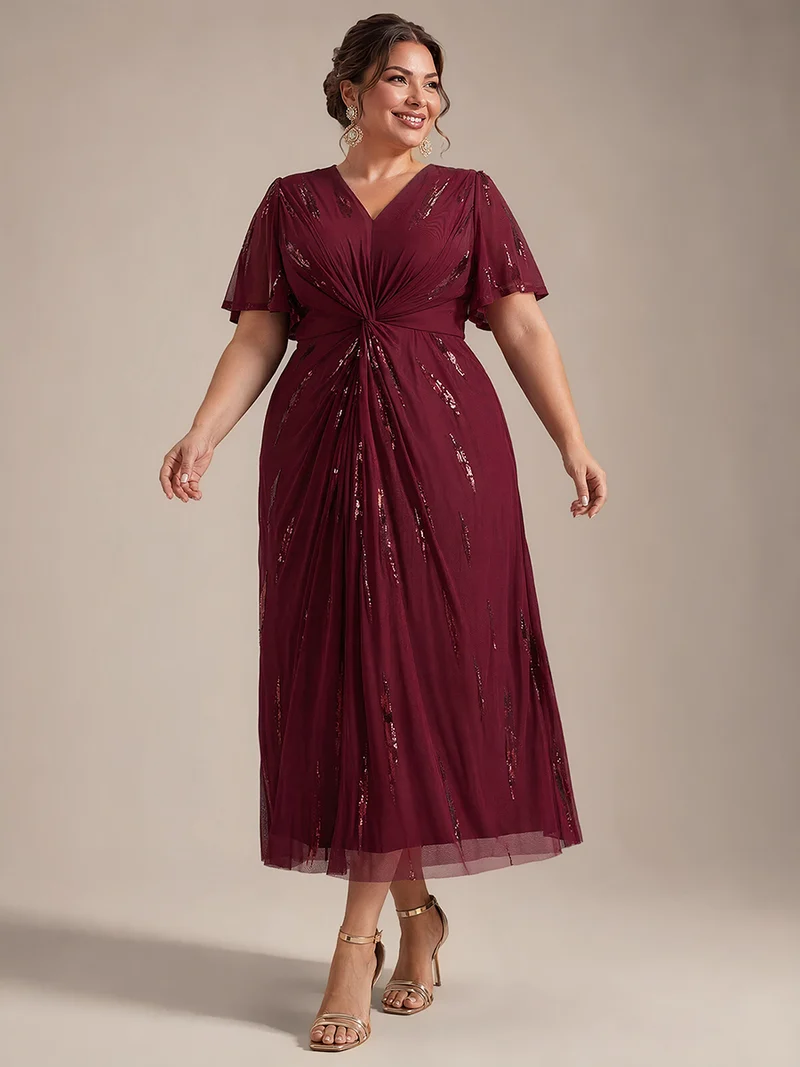 Robe en tulle à sequins longueur thé, col V et manches volantées