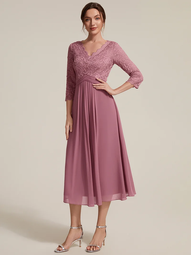 Robe midi en dentelle à col V et manches 3/4