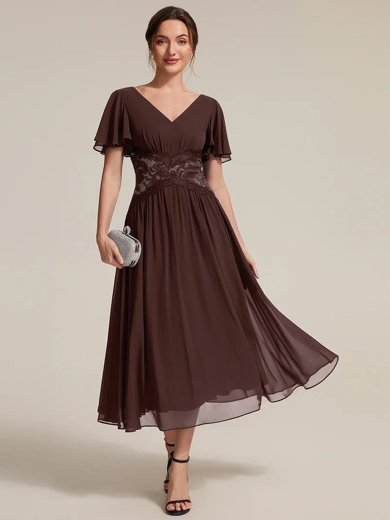 Robe midi en mousseline avec dentelle et manches volantées