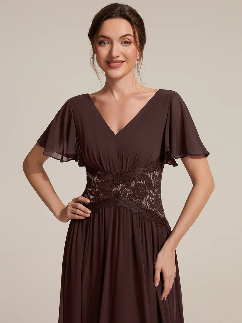 Robe midi en mousseline avec dentelle et manches volantées