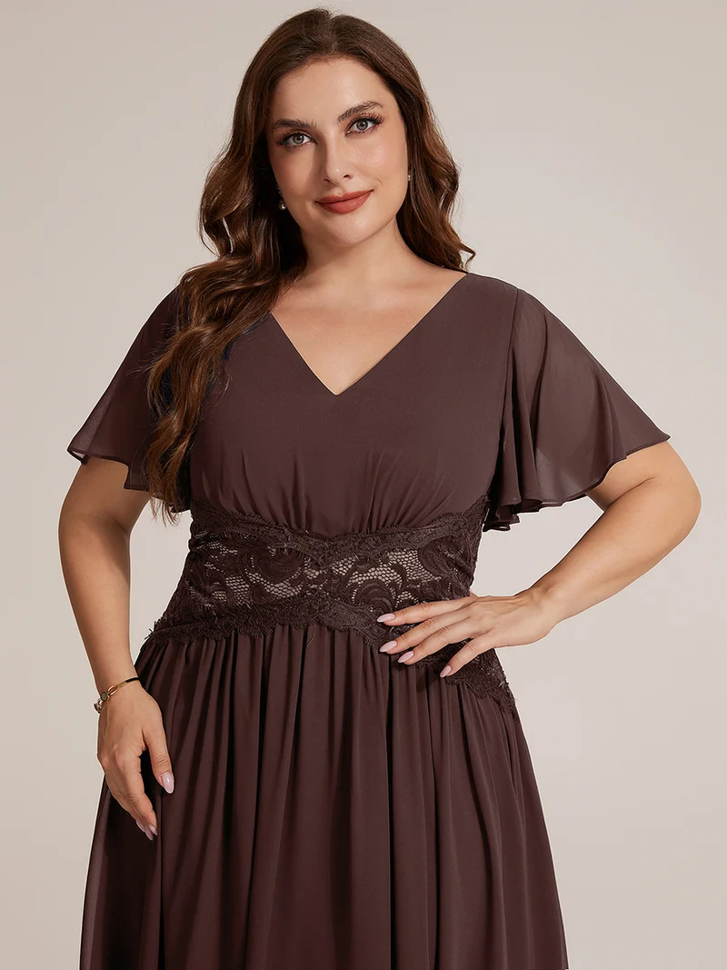 Robe midi en mousseline avec dentelle et manches volantées