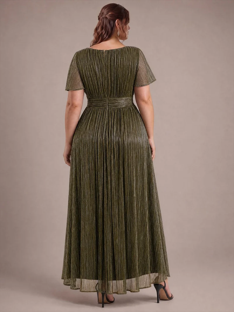 Robe longue en tulle à volants avec appliqué floral et manches courtes