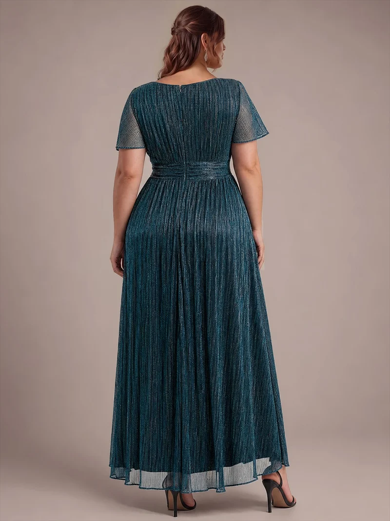 Robe longue en tulle à volants avec appliqué floral et manches courtes