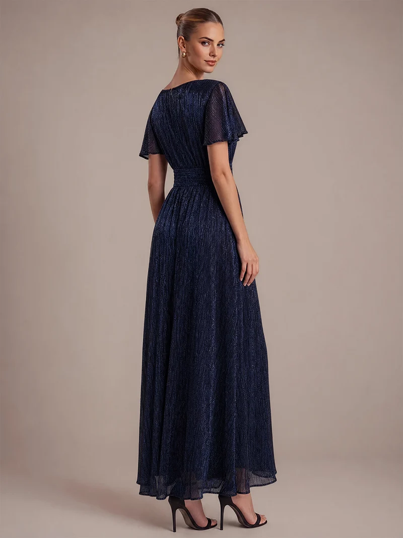 Robe longue en tulle à volants avec appliqué floral et manches courtes