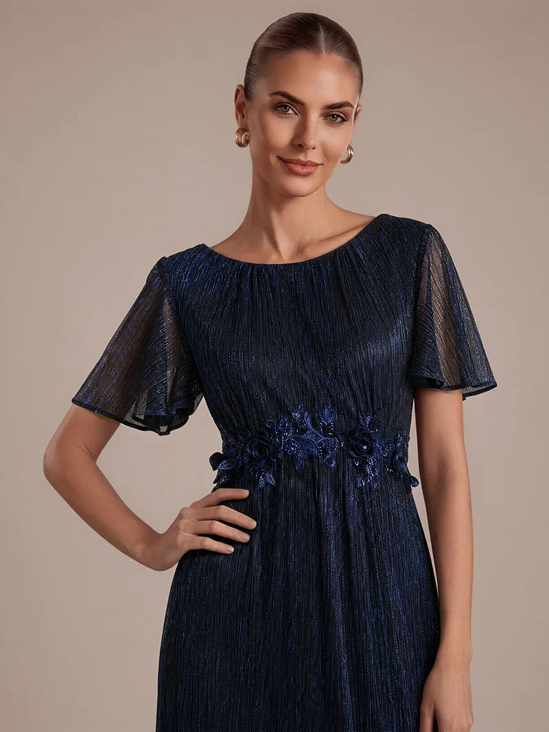Robe longue en tulle à volants avec appliqué floral et manches courtes
