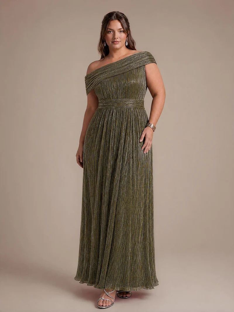 Robe longue en tulle plissée coupe trapèze épaules dénudées
