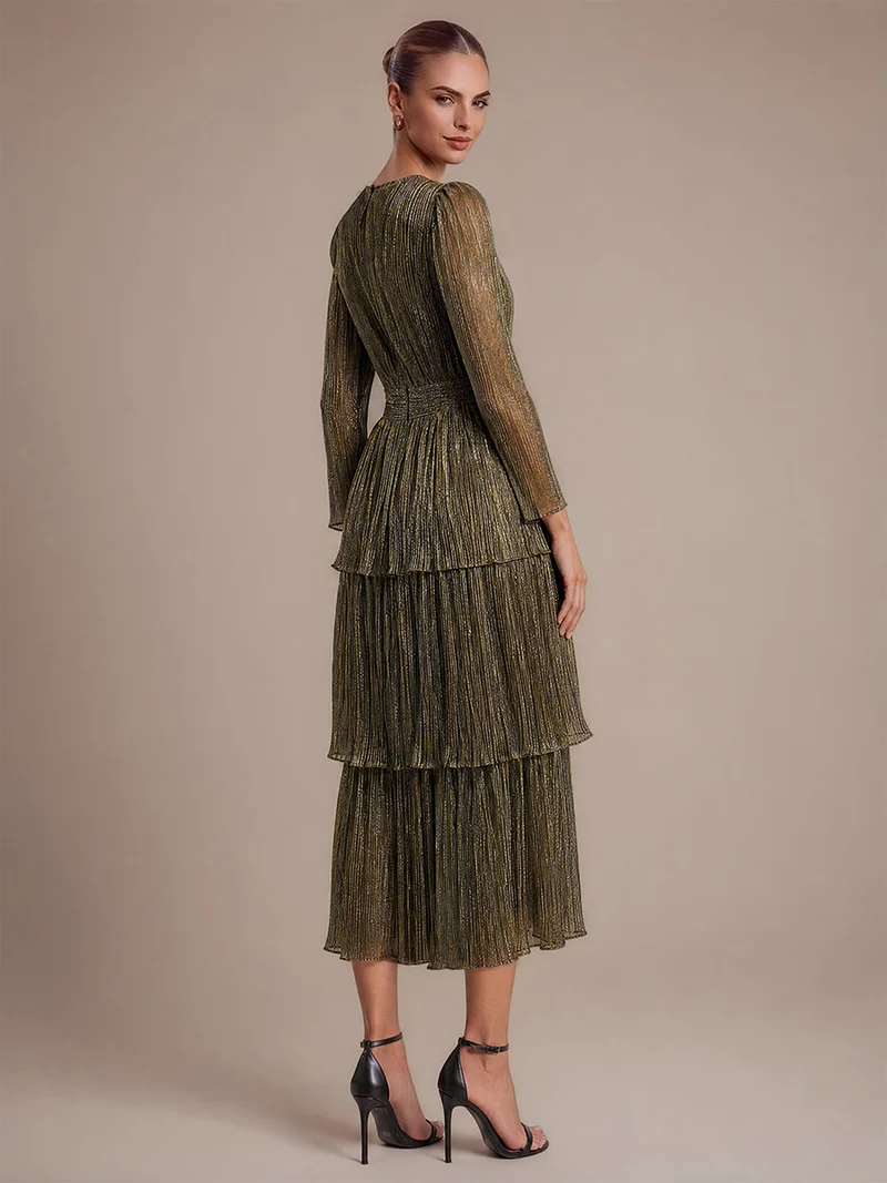 Robe longue en tulle à volants coupe trapèze col V manches longues