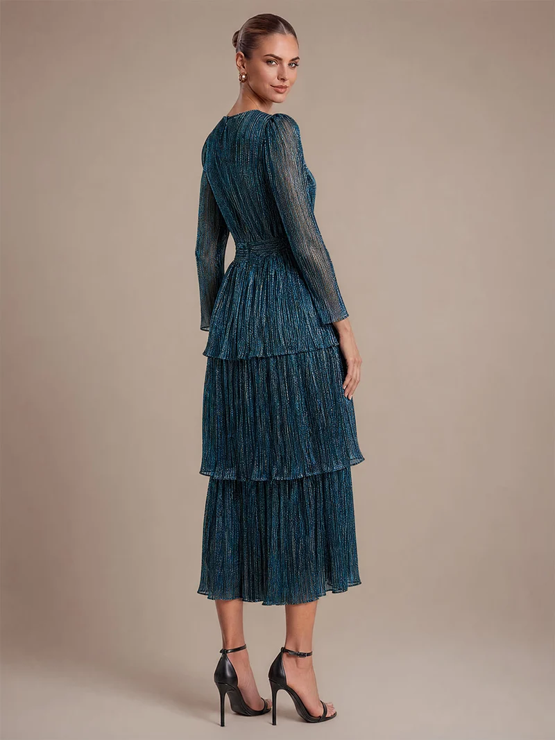 Robe longue en tulle à volants coupe trapèze col V manches longues