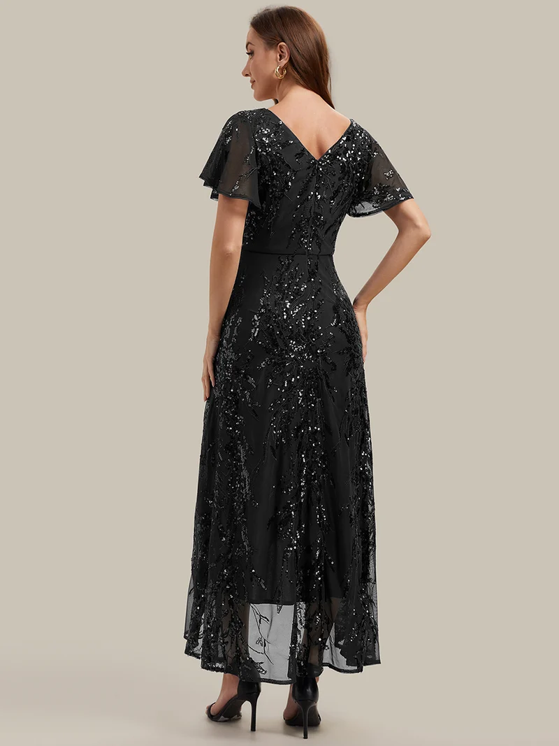 Robe à volants asymétrique à manches papillon en sequins