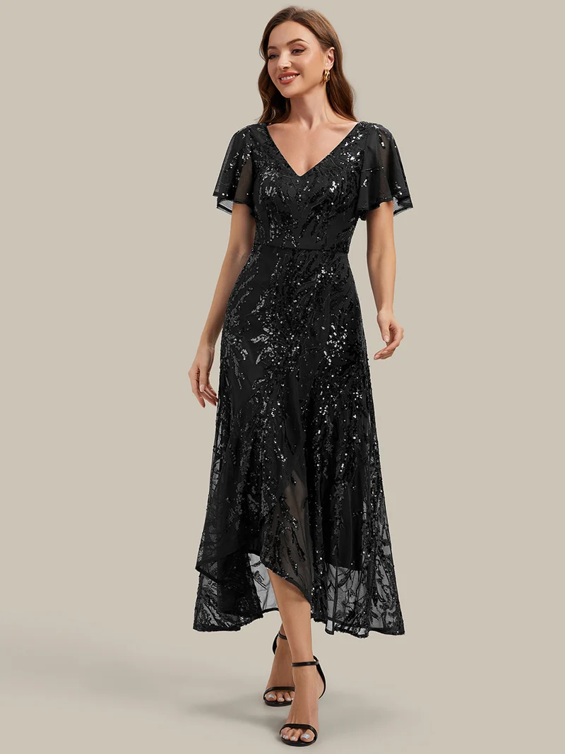 Robe à volants asymétrique à manches papillon en sequins