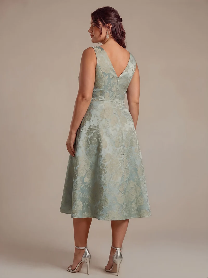 Robe midi A ligne sans manches décolletée en V avec détails imprimés