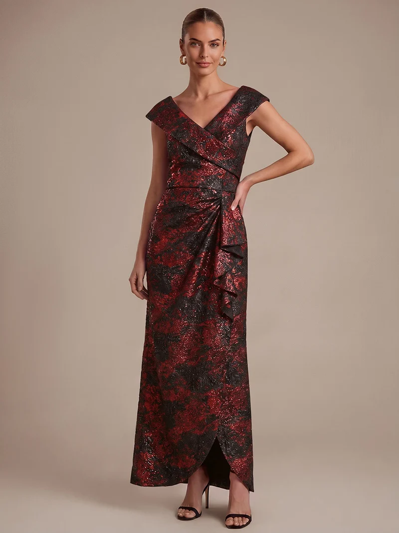 Robe de soirée en jacquard col V avec coupe sirène asymétrique