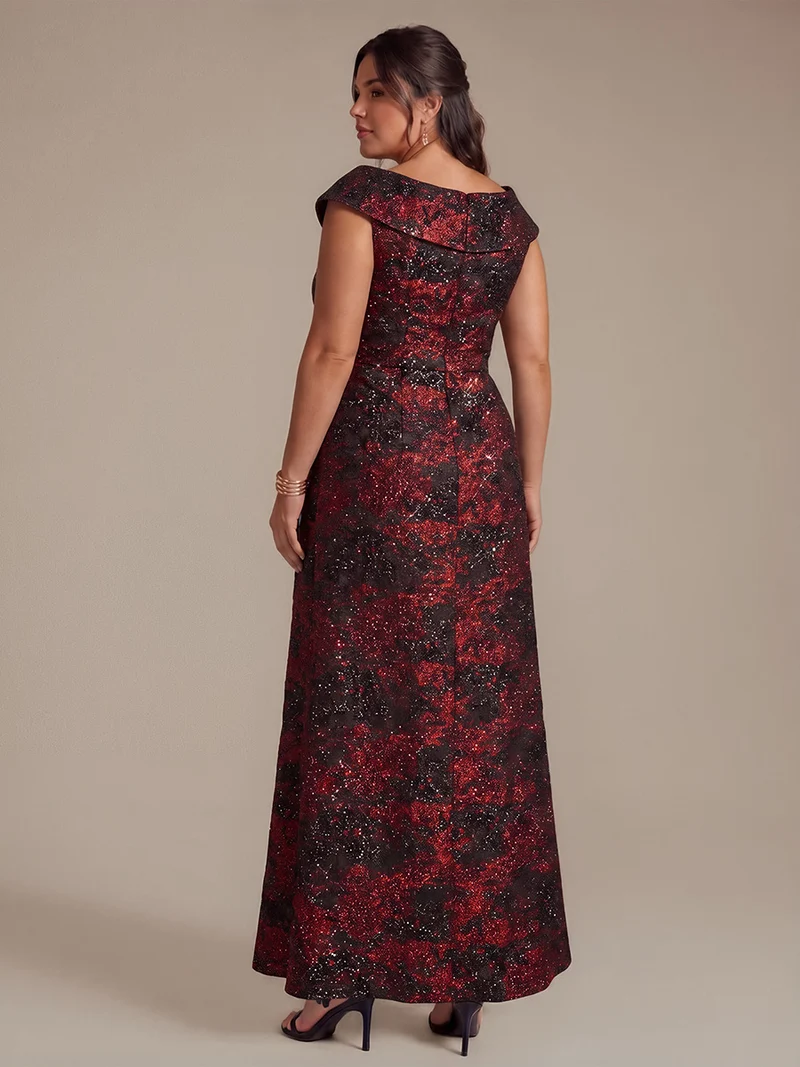 Robe de soirée en jacquard col V avec coupe sirène asymétrique