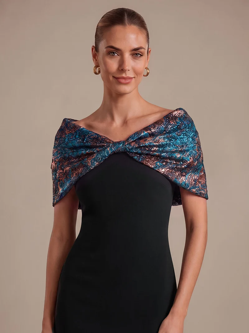 Robe maxi bodycon à manches courtes et décolleté en V