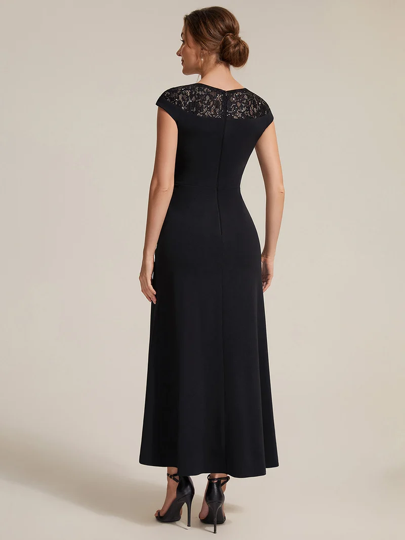 Robe A-Line à sequins avec manches courtes et détails transparents col rond et ourlet asymétrique