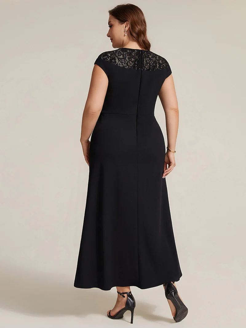 Robe A-Line à sequins avec manches courtes et détails transparents col rond et ourlet asymétrique