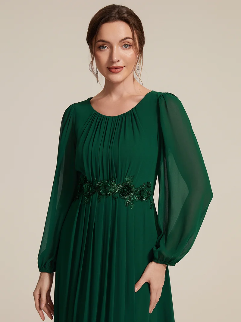 Robe maxi A-line à manches longues en sequins, col rond