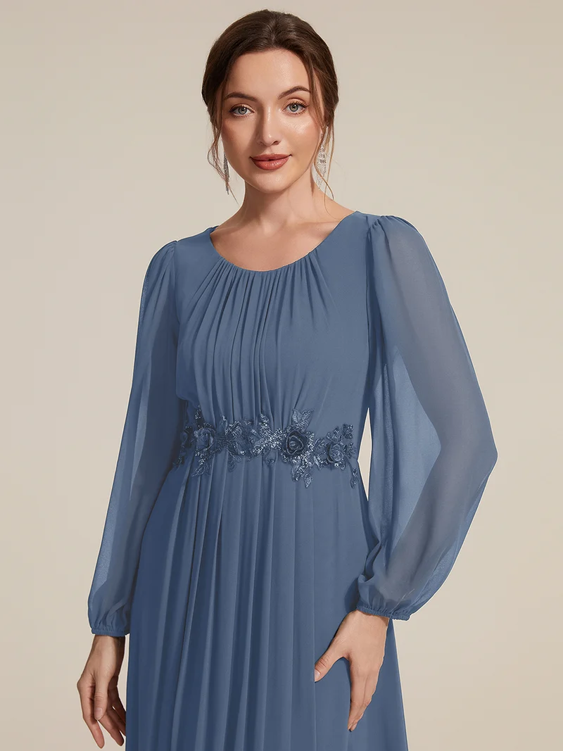 Robe maxi A-line à manches longues en sequins, col rond