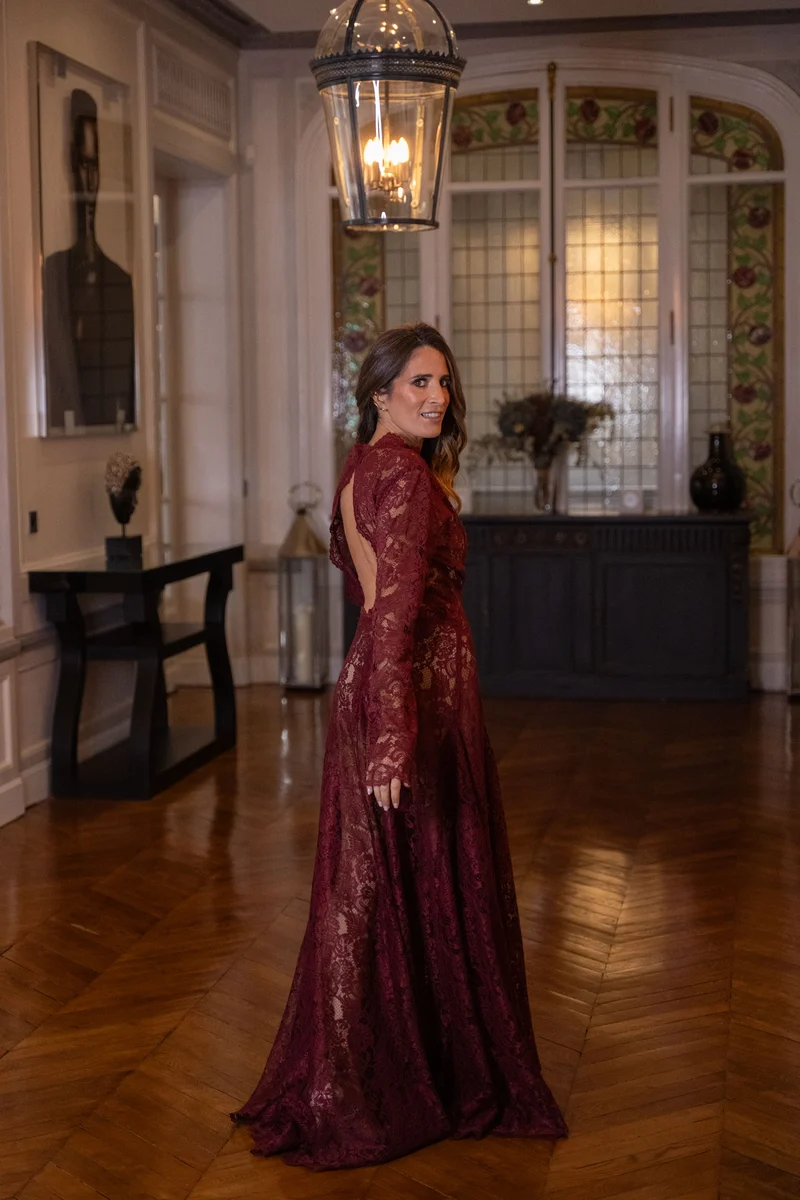 Robe Vivienne bordeaux à dentelle