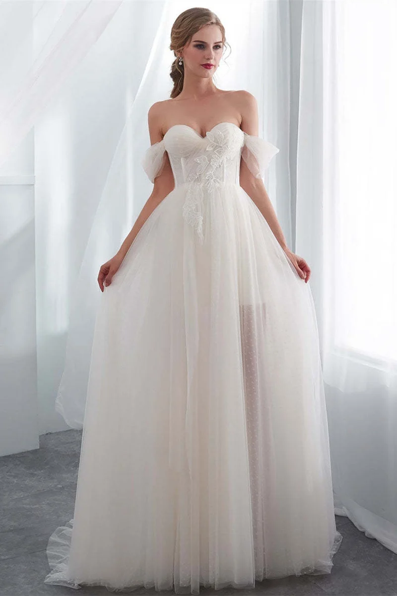 Robe de mariée romantique en tulle à épaules dénudées et coupe trapèze avec appliqués
