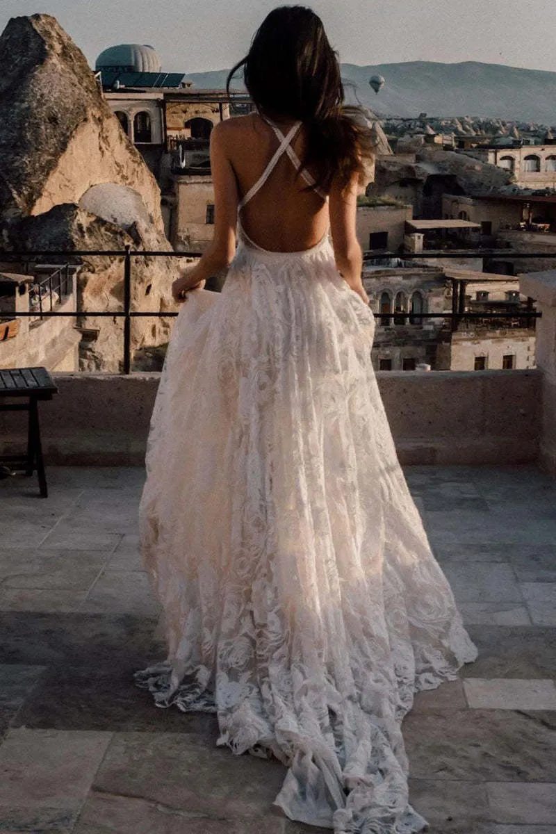 Robe de mariée sirène en dentelle à bretelles spaghetti et fente haute