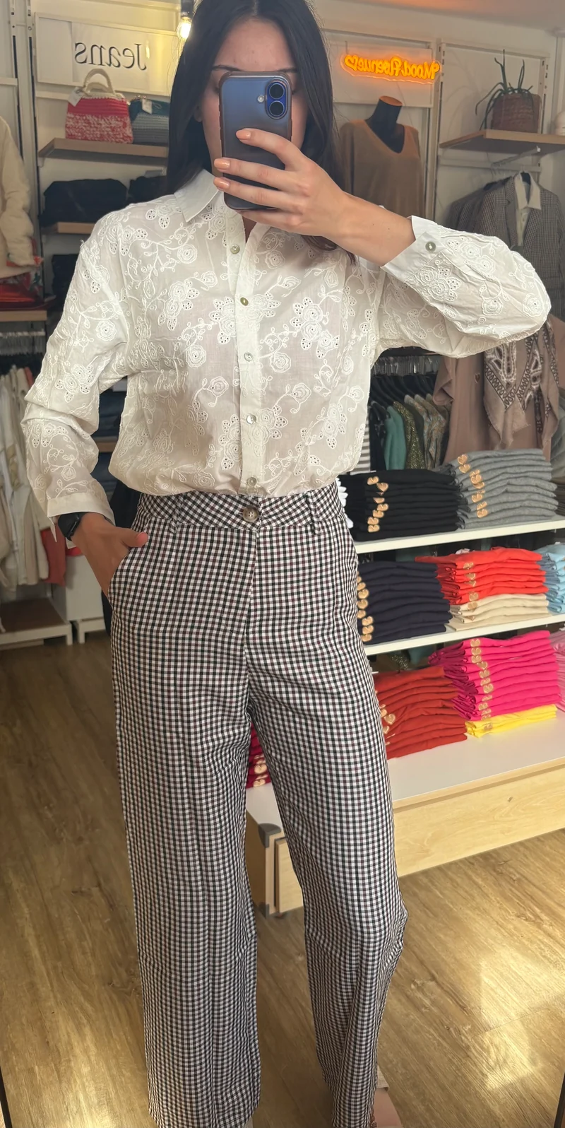Chemise brodée