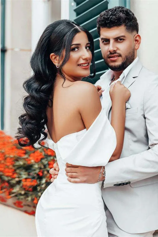 Robe de mariée en charmeuse à épaules dénudées et fente latérale haute