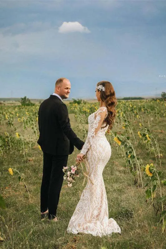 Robe de mariée sirène en dentelle à manches longues avec appliques transparentes