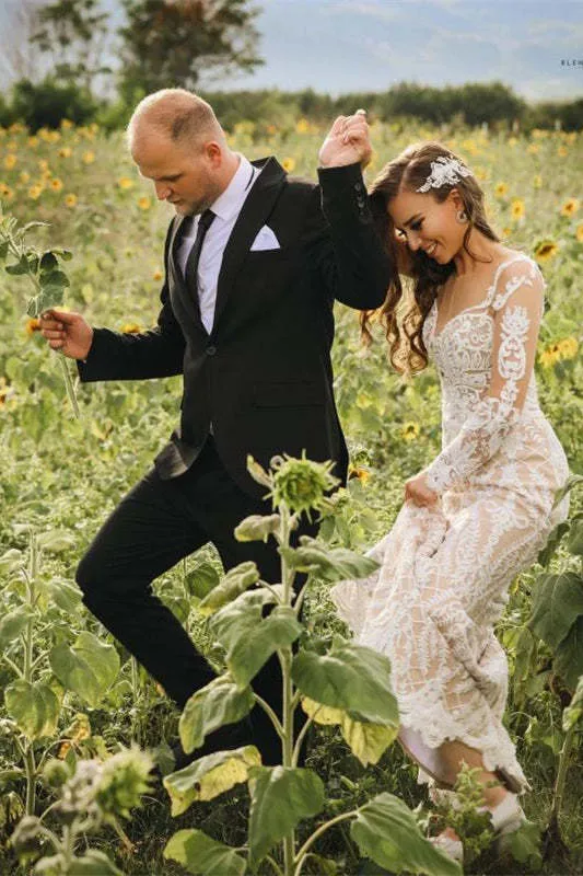 Robe de mariée sirène en dentelle à manches longues avec appliques transparentes