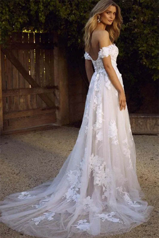 Robe de mariée trapèze en tulle à épaules dénudées et appliques en dentelle