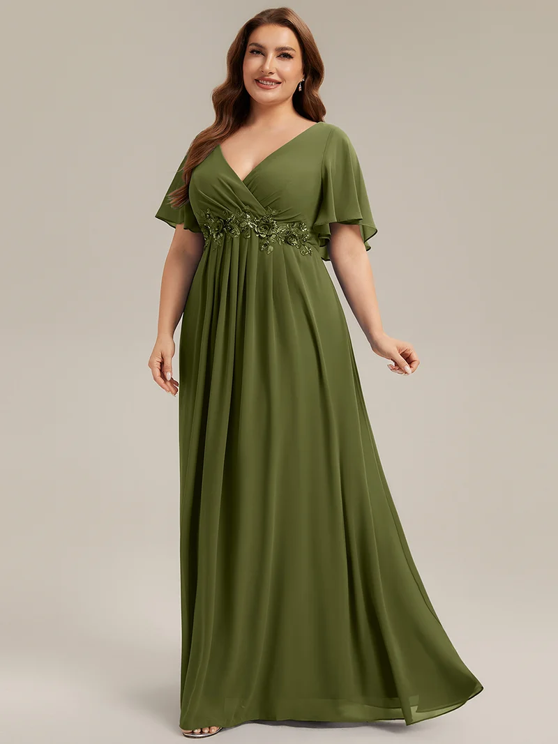Robe longue à manches à volants décolleté en V profond avec appliques coupe évasée