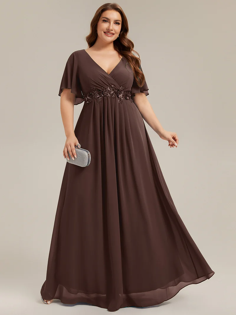 Robe longue à manches à volants décolleté en V profond avec appliques coupe évasée