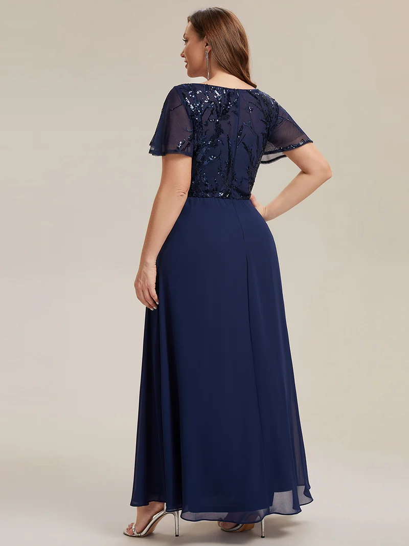 Robe longue stretch col en V avec volants et appliqués
