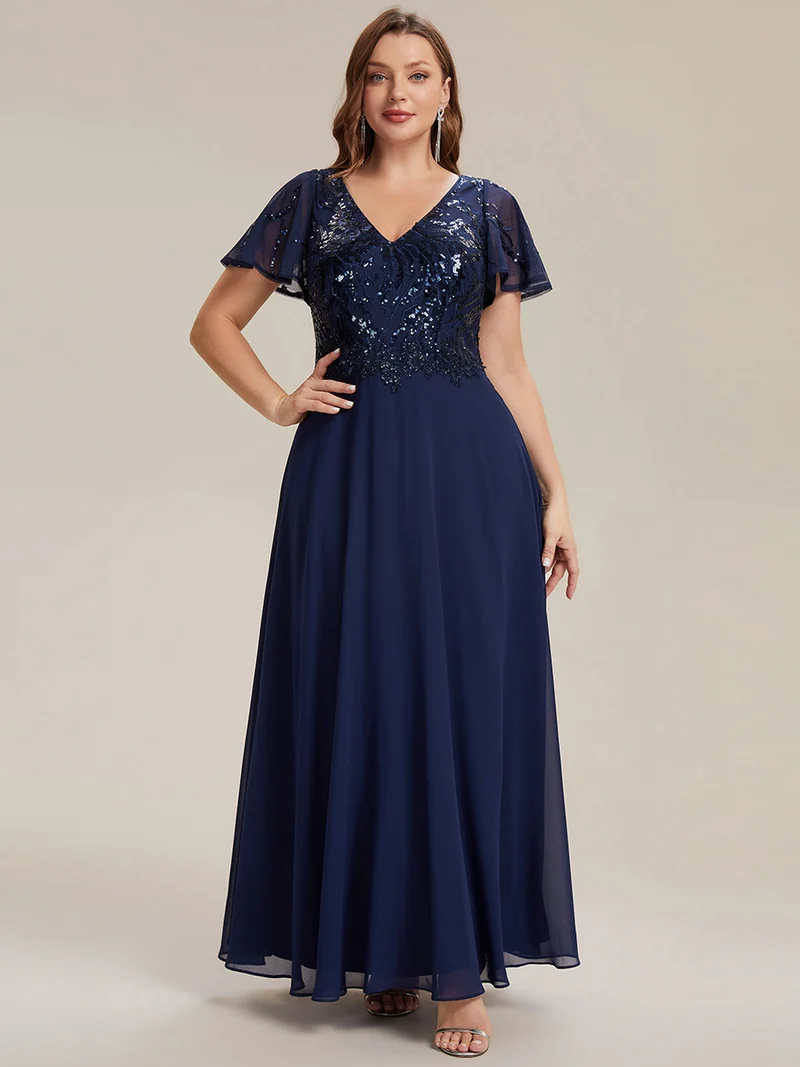 Robe longue stretch col en V avec volants et appliqués