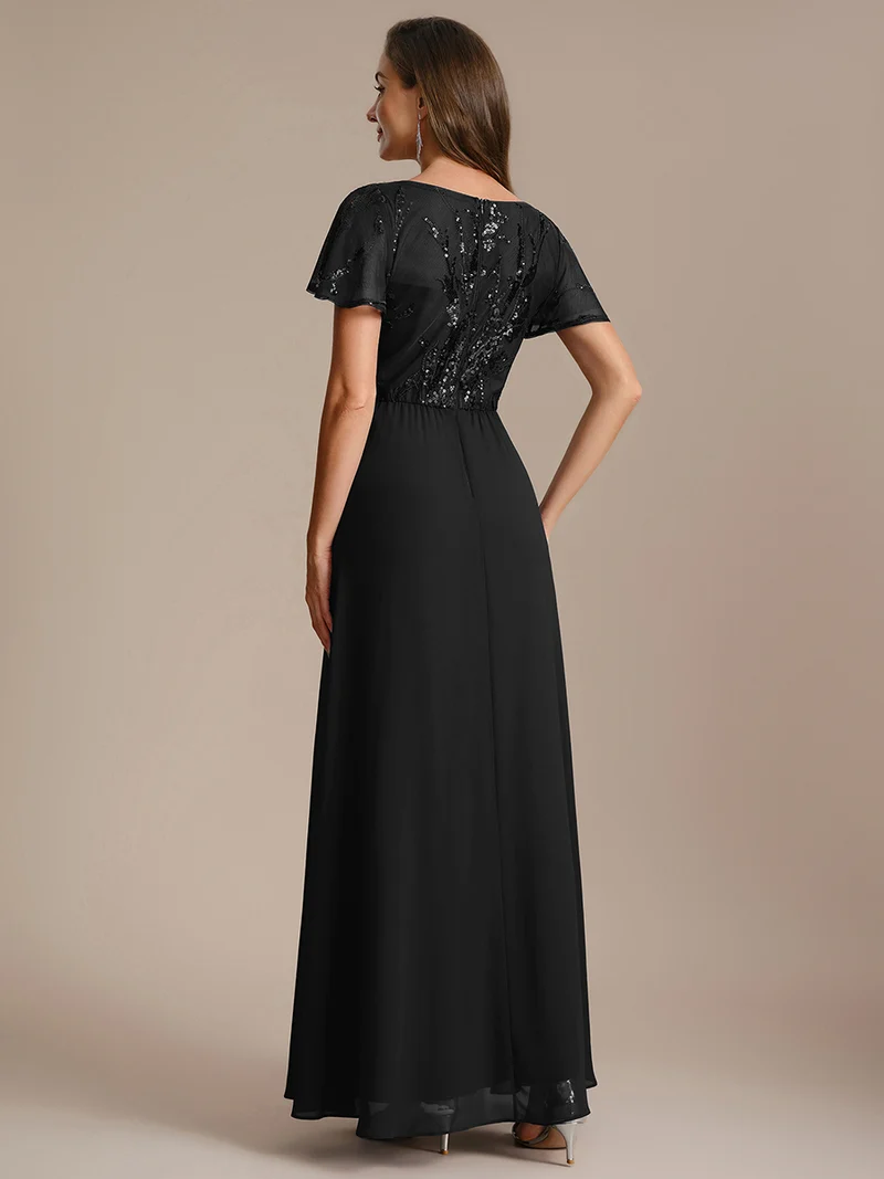 Robe longue stretch col en V avec volants et appliqués