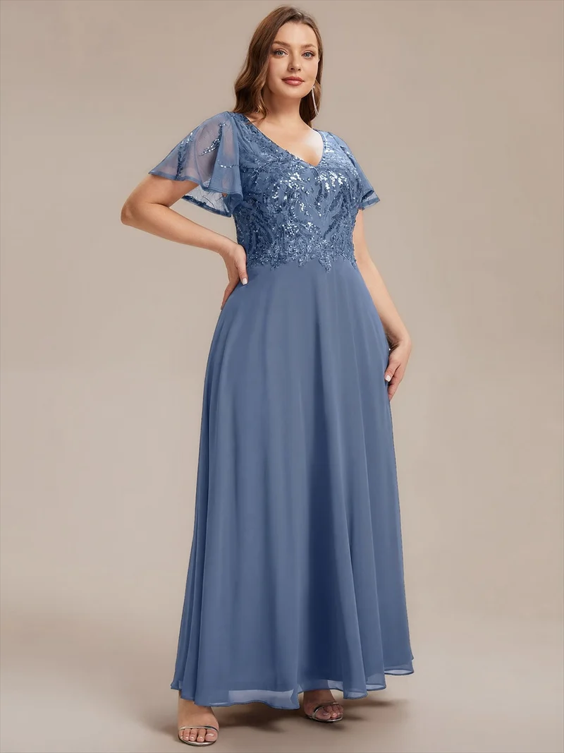 Robe longue stretch col en V avec volants et appliqués