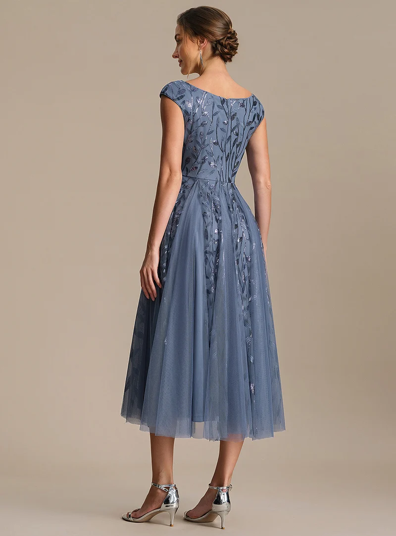 Robe midi sans manches col en V à sequins et coupe évasée