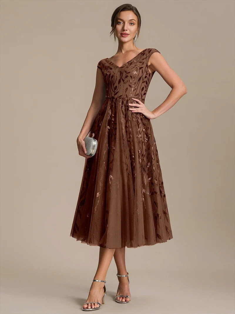 Robe midi sans manches col en V à sequins et coupe évasée