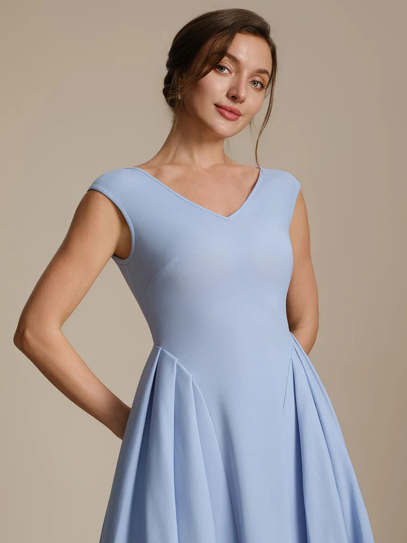 Robe midi sans manches à encolure en V extensible