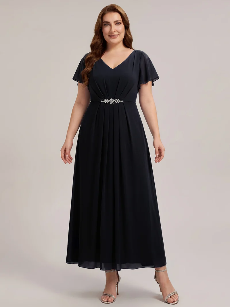 Robe d'invitée à col en V orné de strass et manches à volants