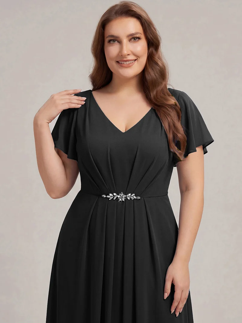 Robe d'invitée à col en V orné de strass et manches à volants